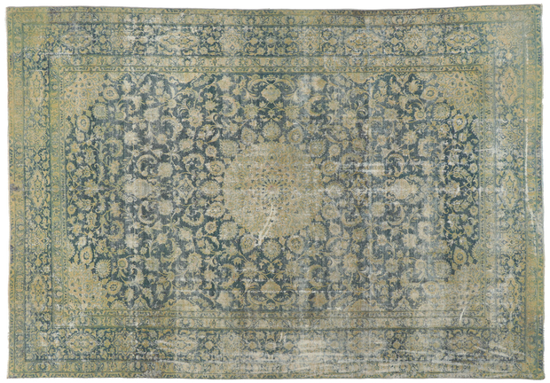9 x 13 Distressed Faded Persian Rug 76820