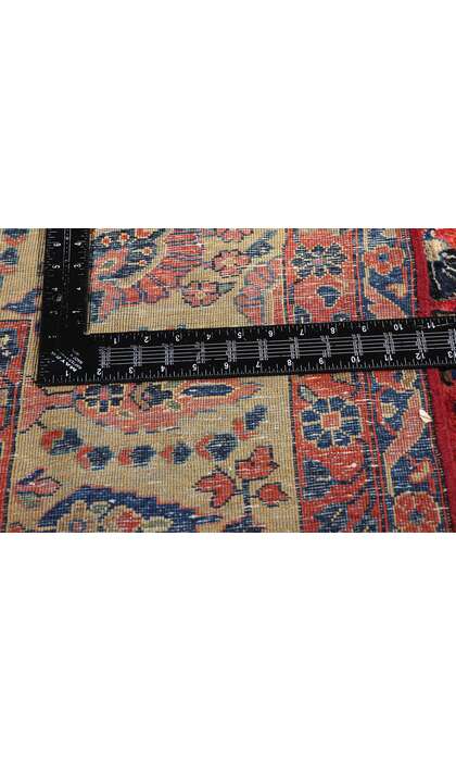 9 x 16 Antique Red Persian Sarouk Rug 79222