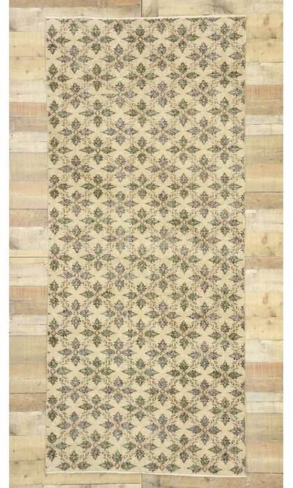 4 x 8 Vintage Sivas Rug 51997