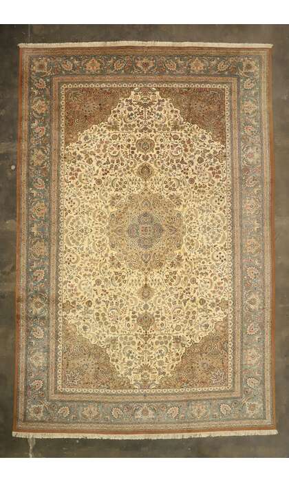 13 x 20 Vintage Tabriz Rug 77499
