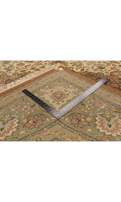 13 x 20 Vintage Tabriz Rug 77499