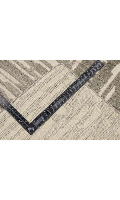 8 x 10 Contemporary High-Low Rug 30556