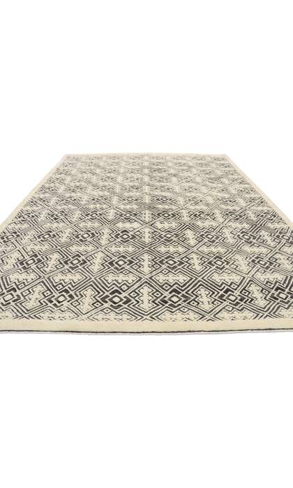 8 x 10 Contemporary High- Low Rug 30614