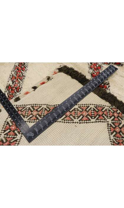 7 x 13 Vintage Moroccan Beni Ourain Rug 21354