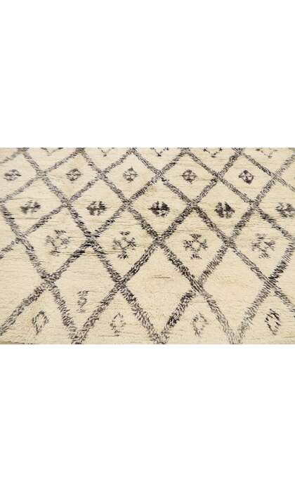 6 x 11 Vintage Moroccan Beni Ourain Rug 21389