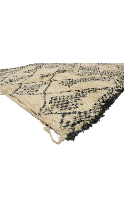 7 x 10 Vintage Moroccan Rug 21368