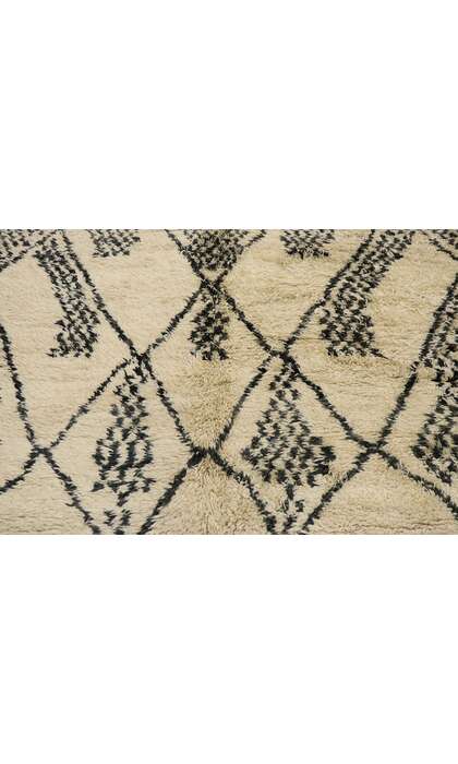 7 x 10 Vintage Moroccan Rug 21368