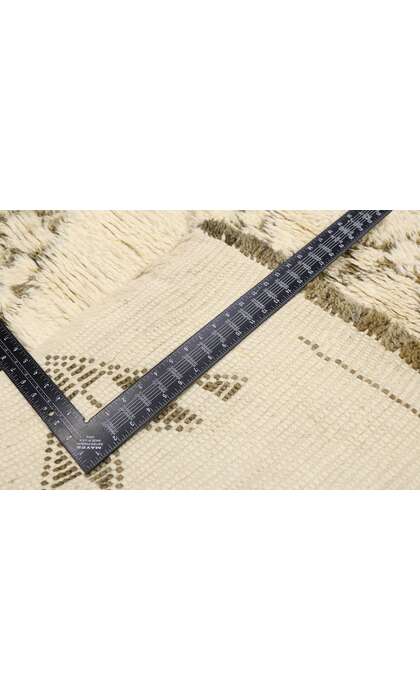 7 x 14 Vintage Moroccan Rug 21372