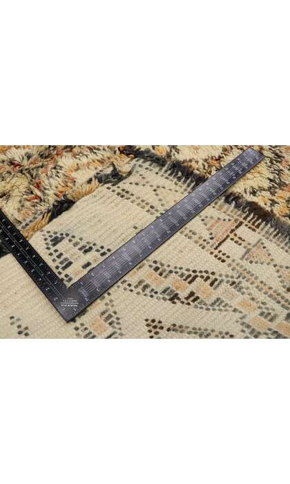 7 x 10 Vintage Moroccan Beni Ourain Rug 21412