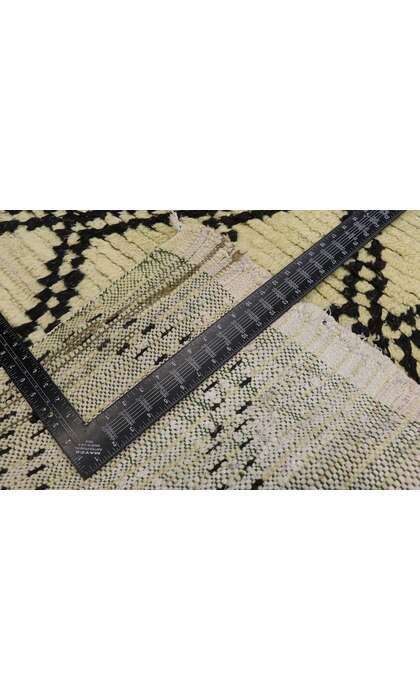 4 x 8 Vintage Berber Moroccan Azilal Rug 21579