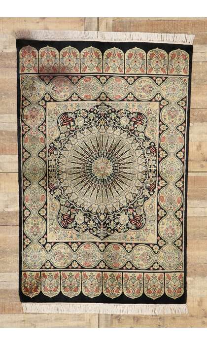 4 x 6 Vintage Pakistani Rug 780024 x 6 Vintage Pakistani Rug 78002