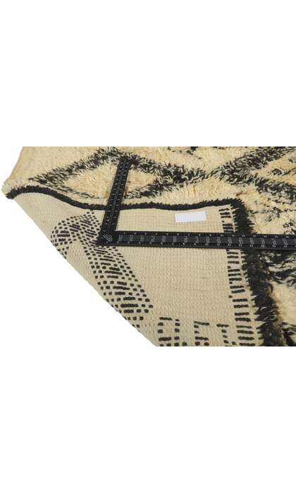 6 x 11 Vintage Moroccan Beni Ourain Rug 21357