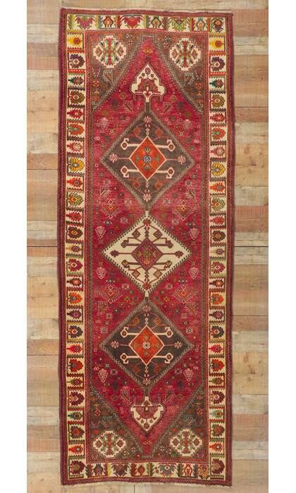 4 x 10 Vintage Persian Qashqai Rug 61052
