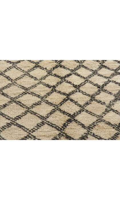 6 x 11 Vintage Moroccan Beni Ourain Rug 21350