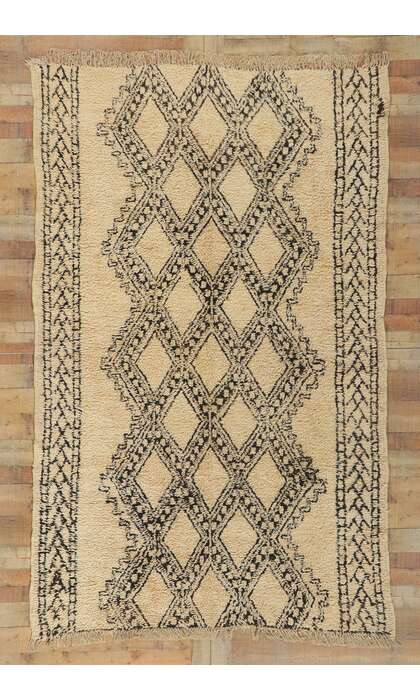 6 x 10 Vintage Moroccan Rug 78382