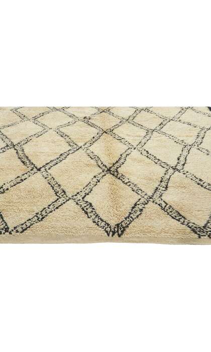 6 x 11 Vintage Moroccan Beni Ourain Rug 78376