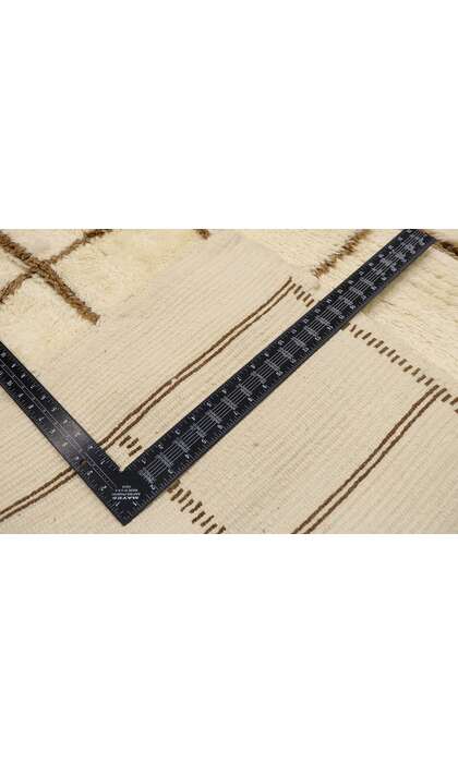 14 x 18 Oversized Neutral Moroccan Rug 21143