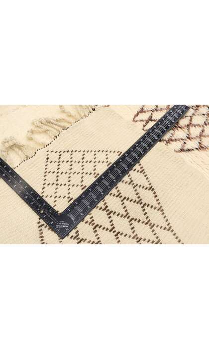 14 x 18 Oversized Neutral Moroccan Rug 21144
