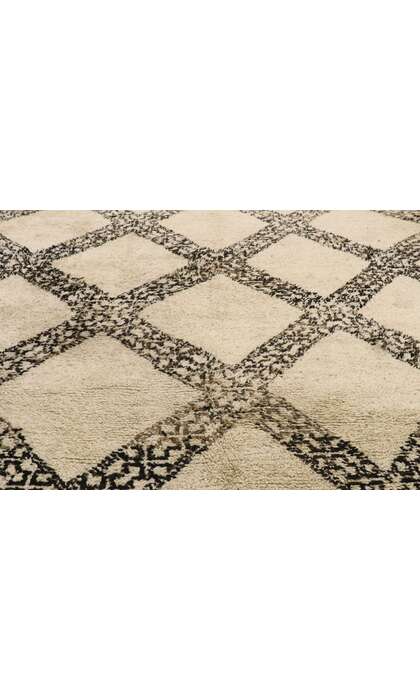 7 x 10 Vintage Moroccan Beni Ourain Rug 20904