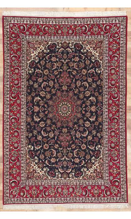 ​7 x 10 Vintage Persian Isfahan Rug 78670