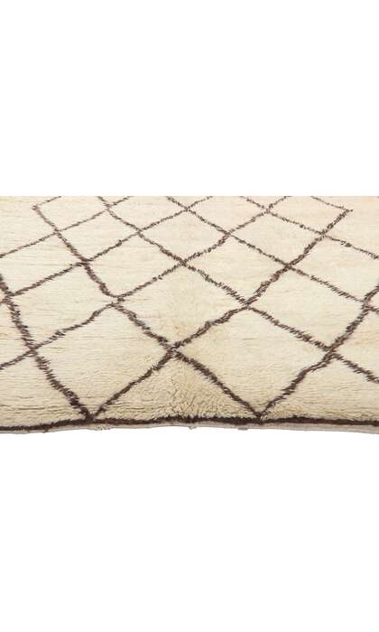 6 x 11 Vintage Moroccan Beni Ourain Rug 21356