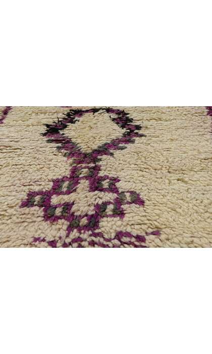 ​5 x 8 Vintage Moroccan Azilal Rug 21728​