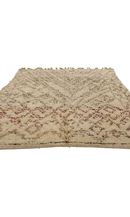 ​5 x 9 Vintage Neutral Beni MGuild Moroccan Rug 21750