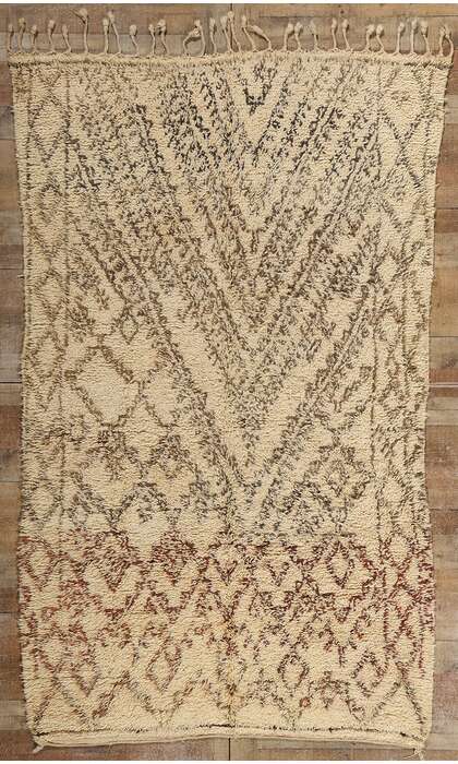 ​5 x 9 Vintage Neutral Beni MGuild Moroccan Rug 21750