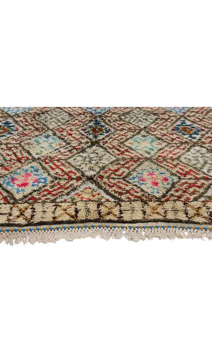 ​6 x 9 Vintage Moroccan Beni Ourain Rug 21775