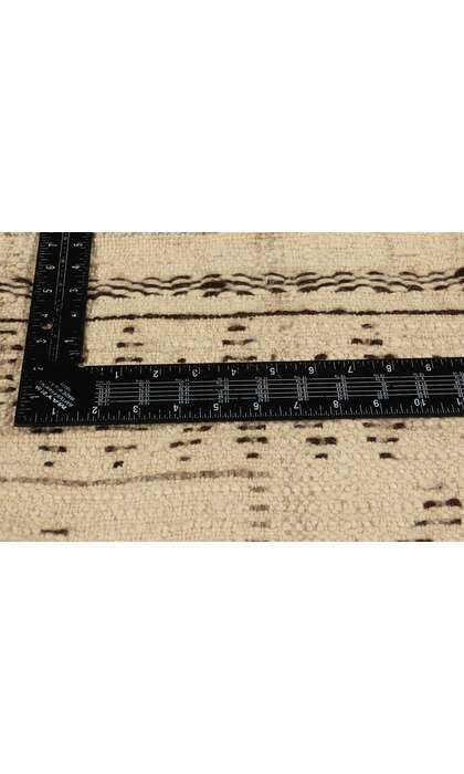 ​5 x 8 Neutral Vintage Moroccan Azilal Rug 21752