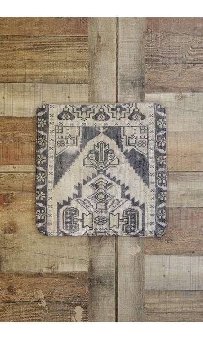 2 x 2 Vintage Turkish Oushak Rug Pillow Cover 53640